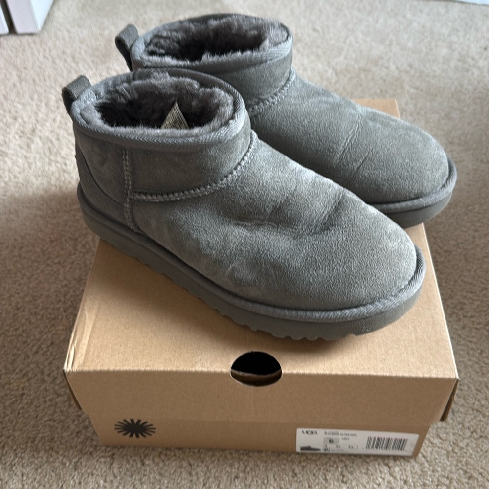 Ugg ultra mini